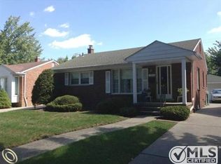 17440 Sumner St, Redford, MI 48240
