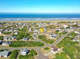 1104 Fairwood Dr SW, Ocean Shores, WA 98569