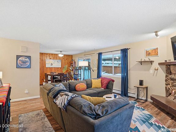 4th image of 5914 Prosperity Dr