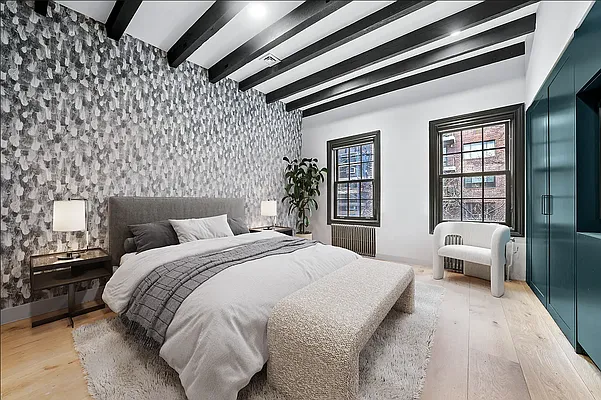 Rented by Compass | media 7