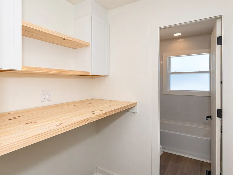 77 Ridgebury Dr — Photo 22