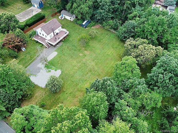 2nd image of 3 Kingsland Drive