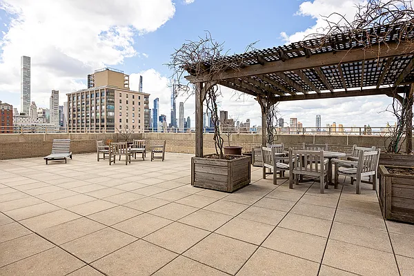 Sold by Compass | media 6