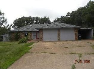 124 S Henney Rd, Guthrie, OK 73044
