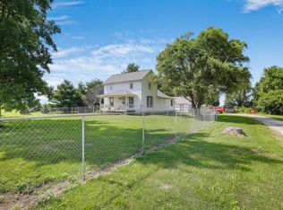 860 E Thousand North Rd, Bement, IL 61813