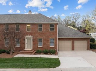 300 Quarterpath Ln, Jamestown, NC 27282