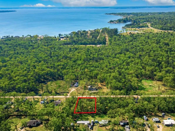 606 Moonbeam Ln, Livingston, TX 77351