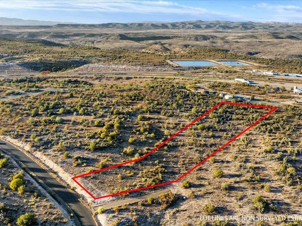 6659 N Canyon Road #94, Rimrock, AZ 86335