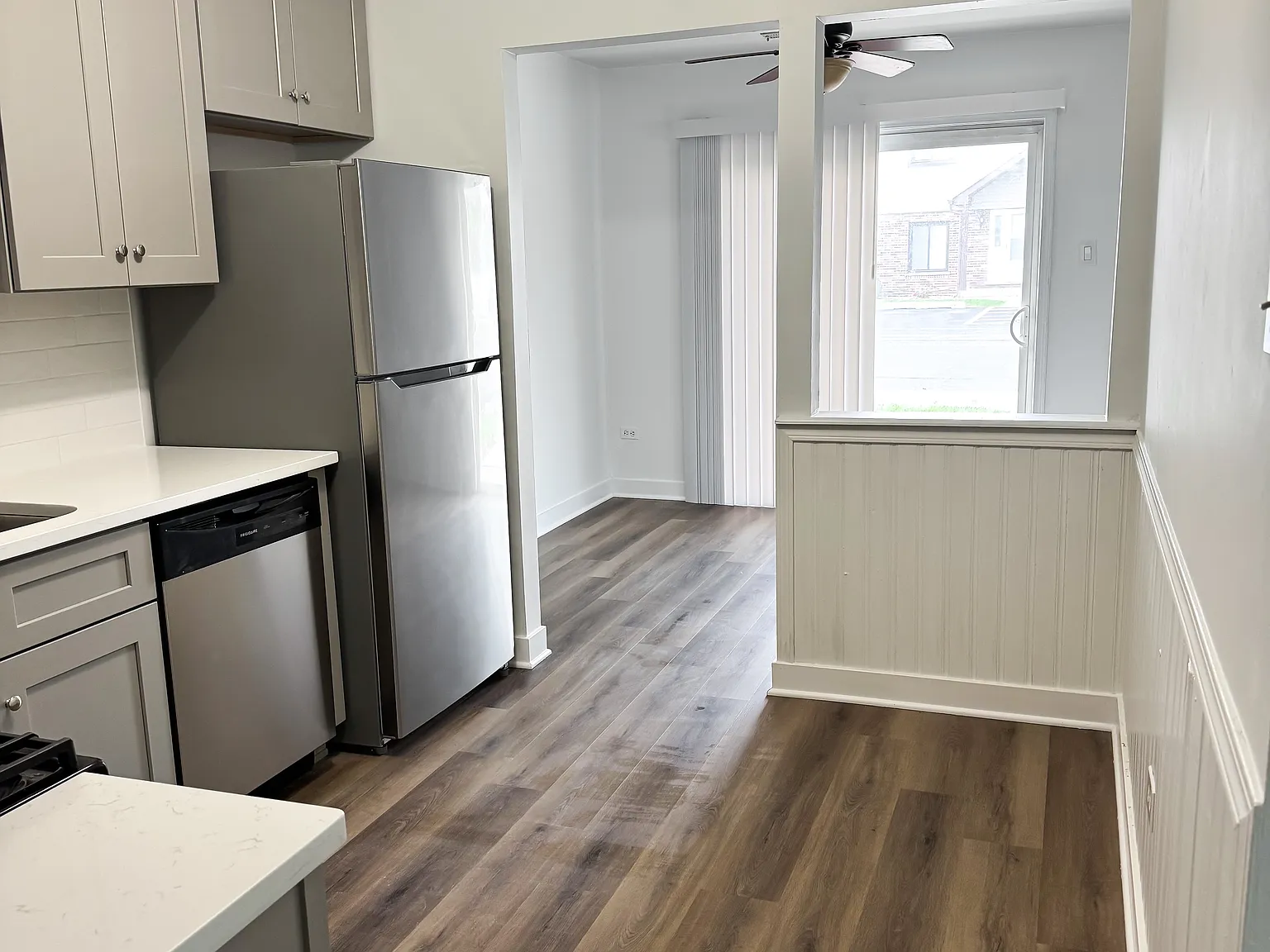 3 bed, 1100 sqft, $2,600 — Photo 2