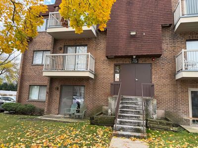 715 W Central Rd APT A8, Mount Prospect, IL, 60056