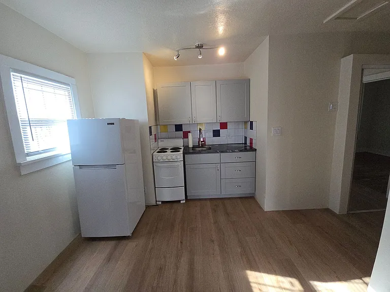 312 Vassar Dr SE — Photo 33