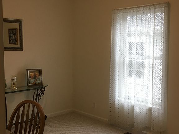 4th image of 3009 Village Ct