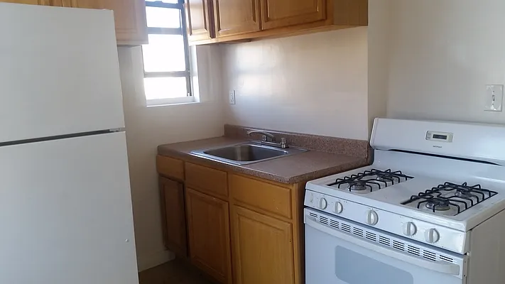 Rented by Lang Realty LLC | media 5