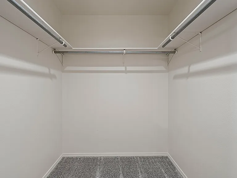 606 Valentine Dr — Photo 16