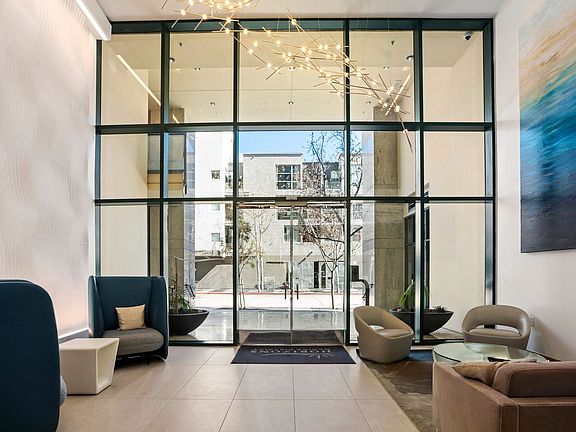 4th image of 510 1st Ave Unit 2002
