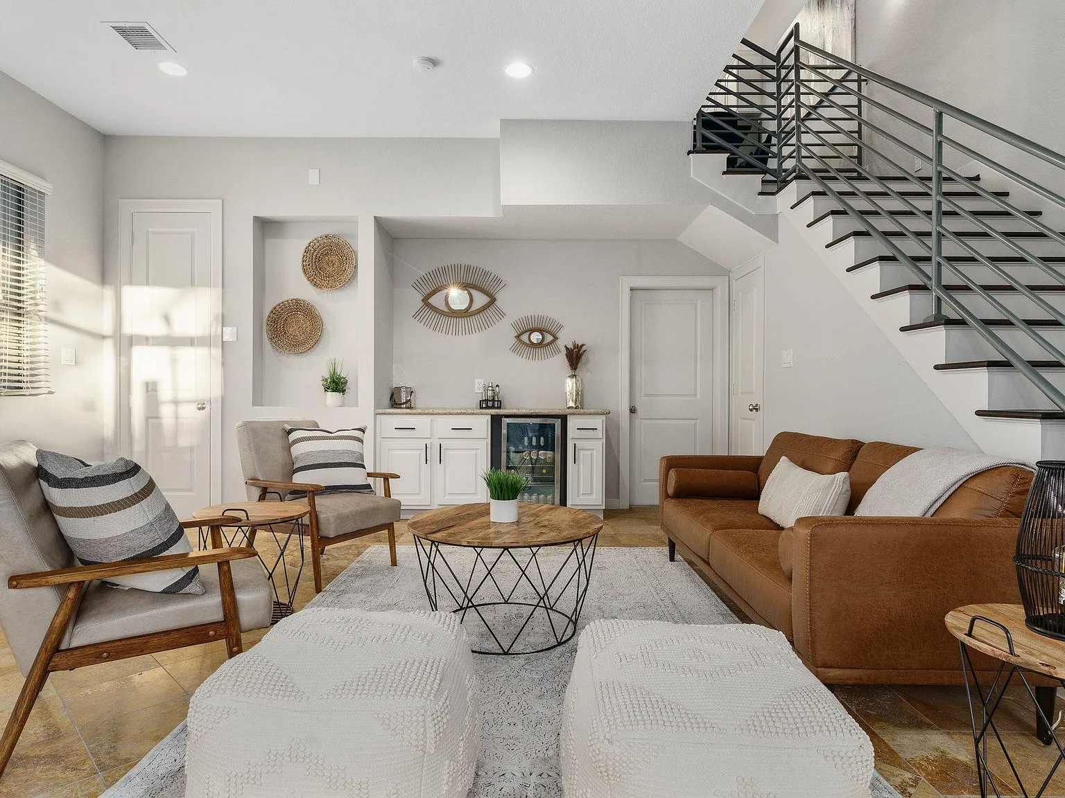 208 Detering St — Photo 1