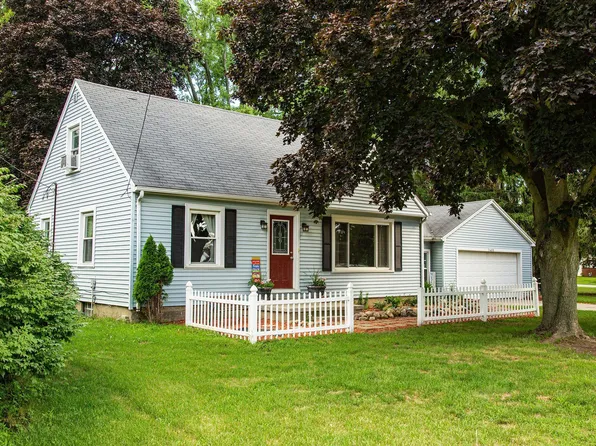 3408 N River Rd, Fort Gratiot, MI 48059