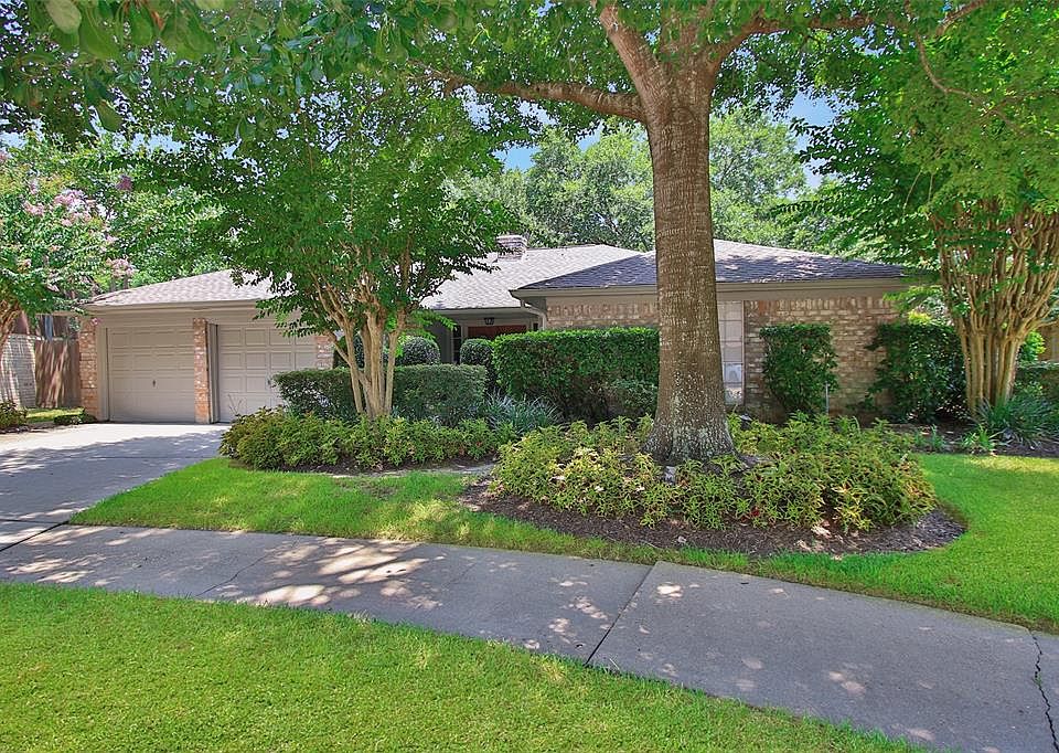 1st image of 15806 Oakendell Dr