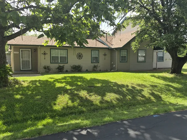 220 N Trail St, Crowley, TX 76036