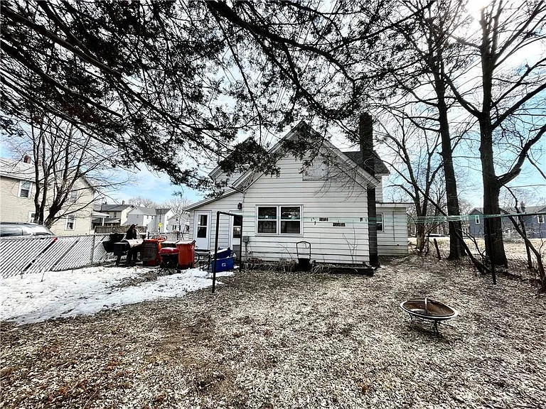 528 Germania St — Photo 3