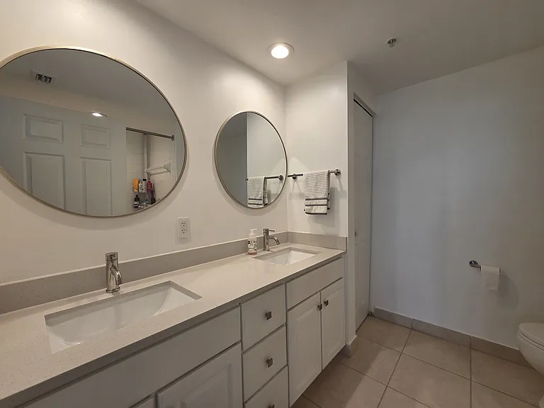 2000 N Bayshore Dr #507 — Photo 18
