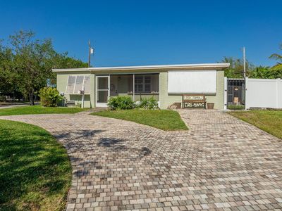 6515 Garden Avenue, West Palm Beach, FL, 33405