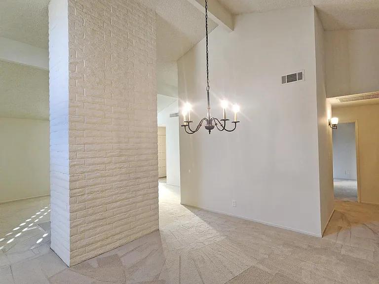 4326 Fair Oaks Blvd — Photo 9