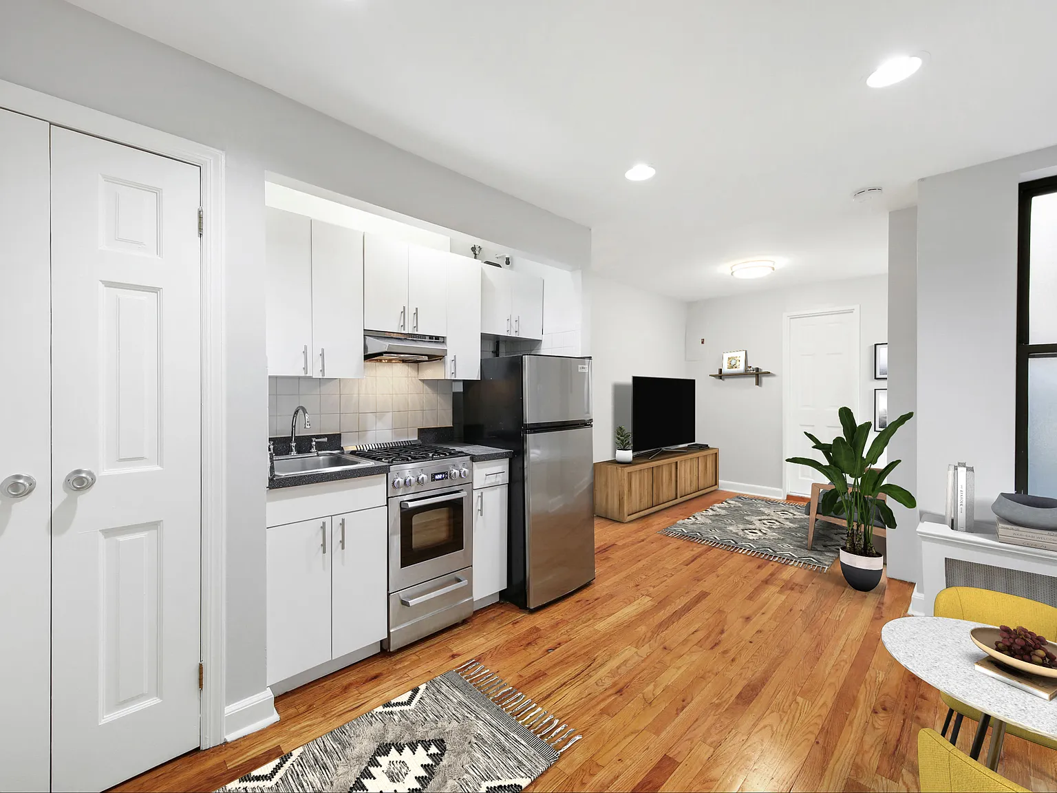 324 East 61st Street — Photo 1