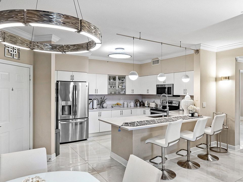 1st image of 233 S Federal Highway #509