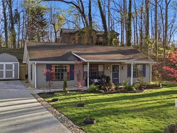 6117 Cardinal Dr, Gainesville, GA 30506