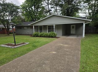 715 Sassafras Dr, Starkville, MS 39759