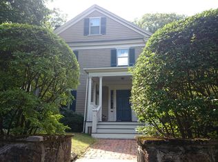 19 Oakland Rd, Brookline, MA 02445