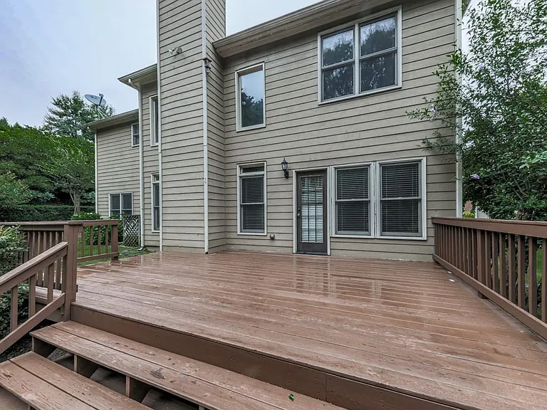 408 Sixes Dr — Photo 45