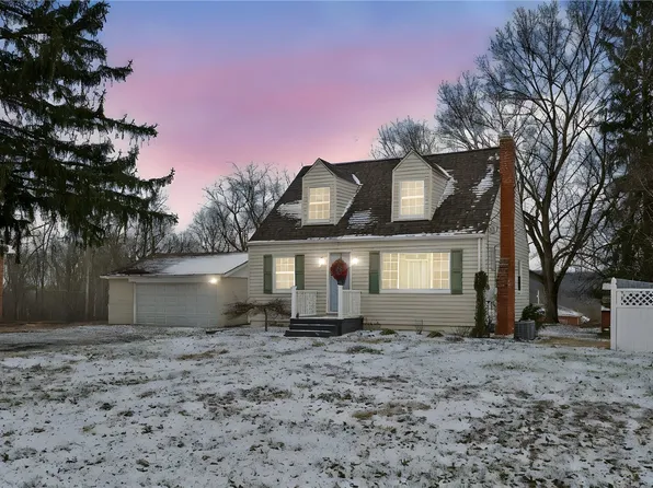 1372 4th St, Jefferson Hills, PA 15025