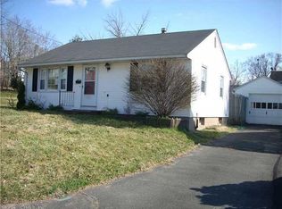 54 Greenlawn Rd, Middletown, CT 06457