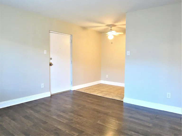 4318 Walker Ln — Photo 47