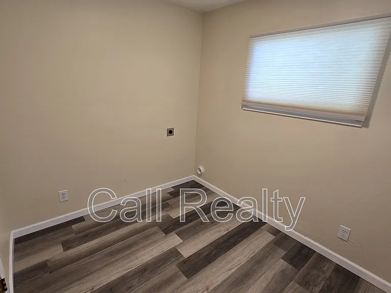 7610 E South Riverway Ave — Photo 11