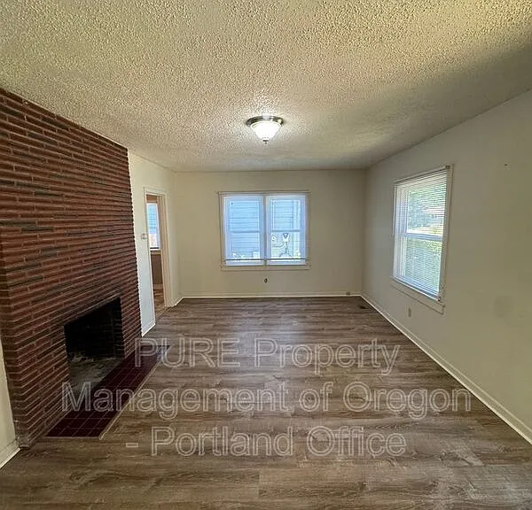 5026 N Harvard St #A — Photo 6