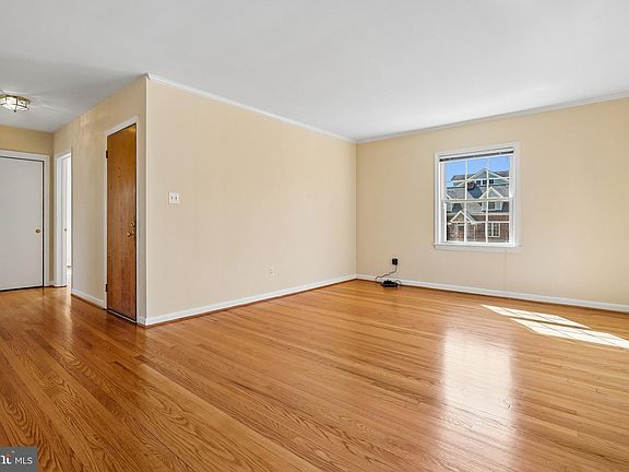 5th image of 4023 18th Rd N APT 1