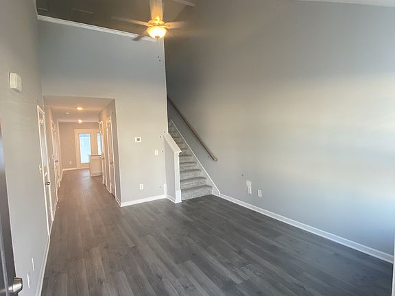 3rd image of 640 Hamilton Crossings