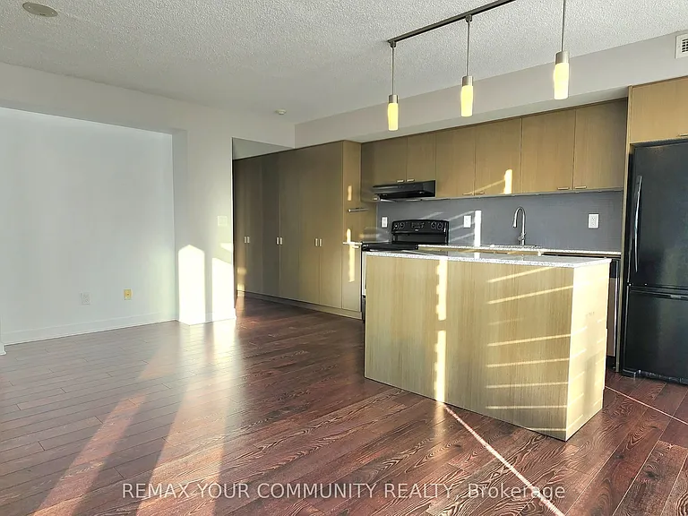 110 Charles St E #1704 — Photo 8