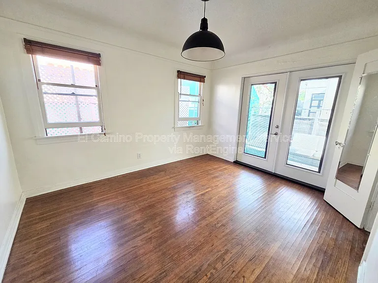 2068 San Francisco Ave — Photo 25