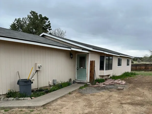 755 NE Lakeside Dr, Madras, OR 97741