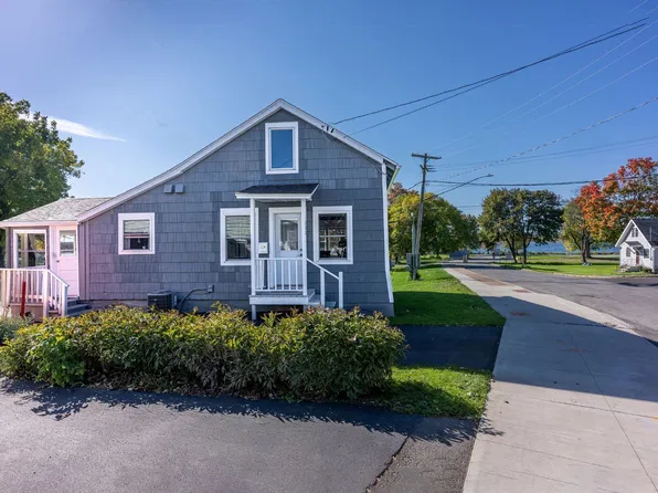 200 Vine St, Liverpool, NY 13088
