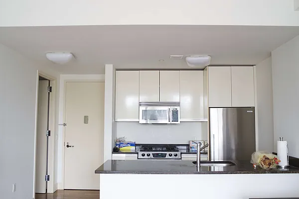 Sold by Momentum Real Estate LLC | media 31