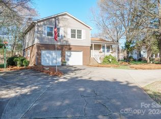 321 Elysian Dr, Mooresville, NC 28117