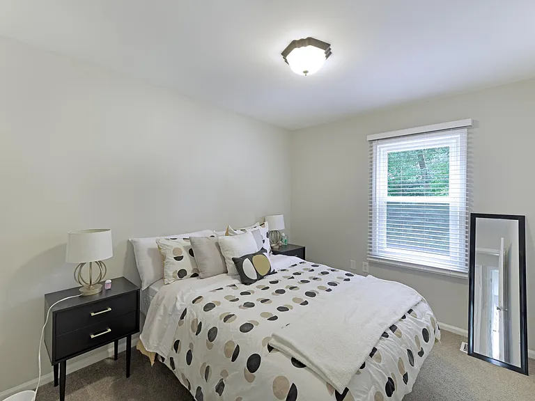 5616 Shade Tree Ln — Photo 14