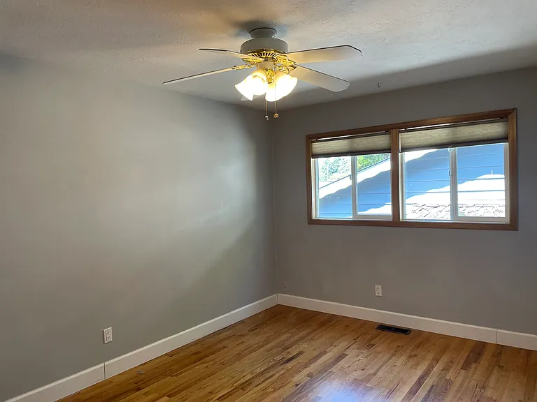 400 SE 111th Ave — Photo 5