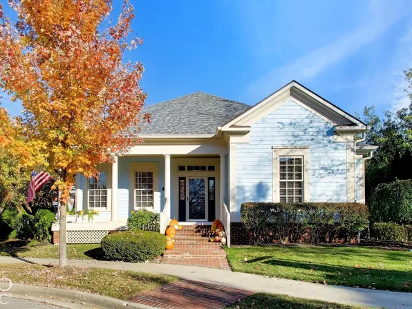 12657 Treaty Line St, Carmel, IN 46032
