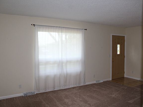 Living room - front door 